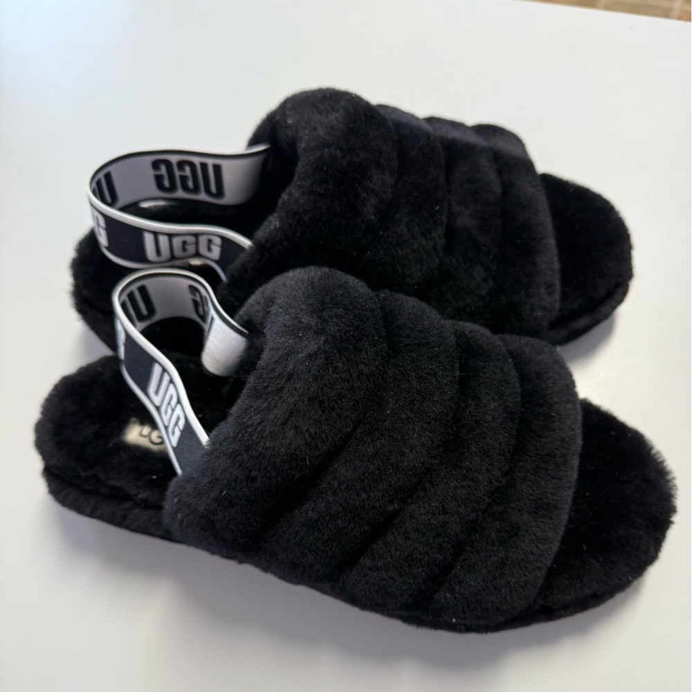 UGG Womens Fluff Yeah Slide Black Fluffy Slippers